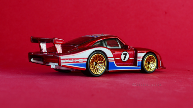 Illustration for article titled Rennsport Reunion: 1/64 Hot Wheels Car Culture Track Day Porsche 935/78